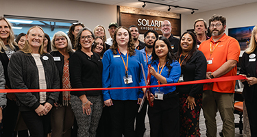Moses Lake branch ribbon cutting